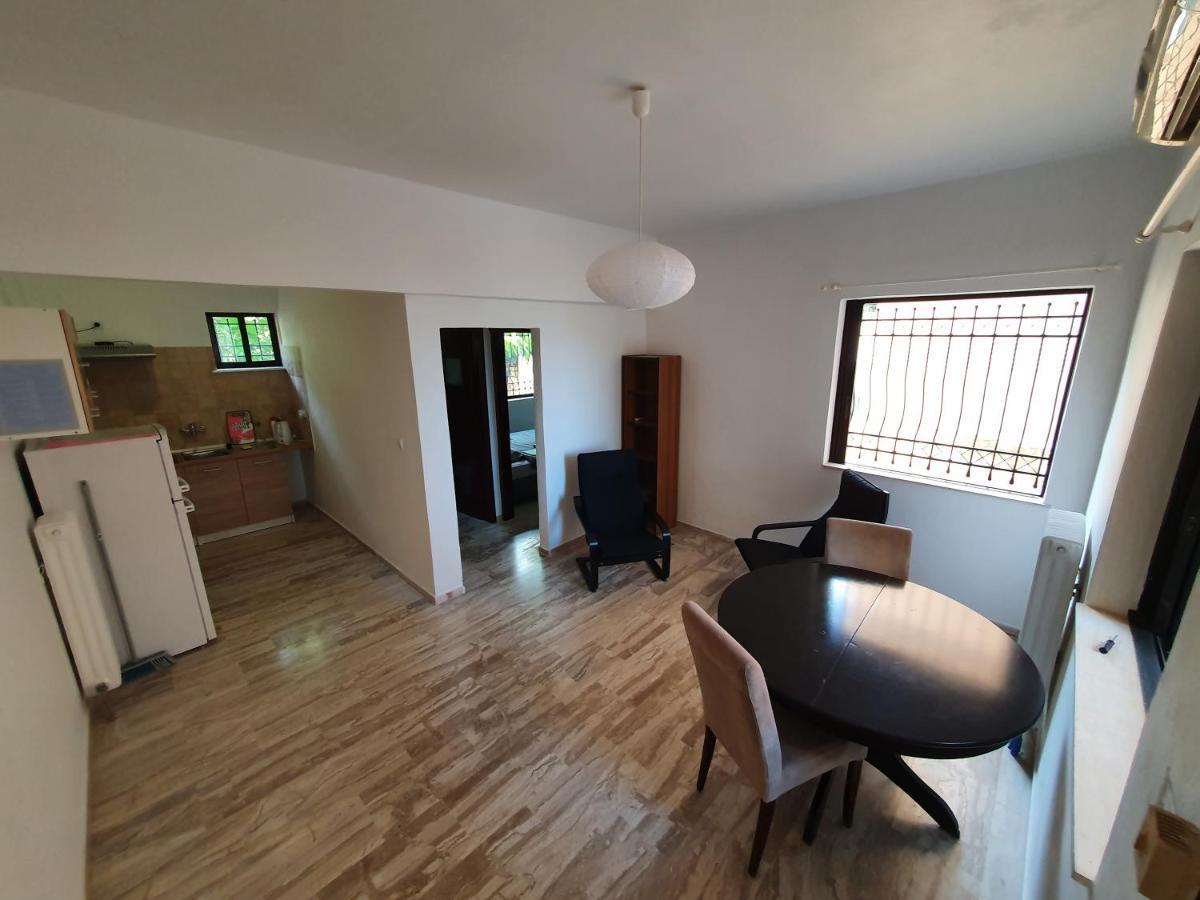 Julia'S Apartment Kalamata Ngoại thất bức ảnh